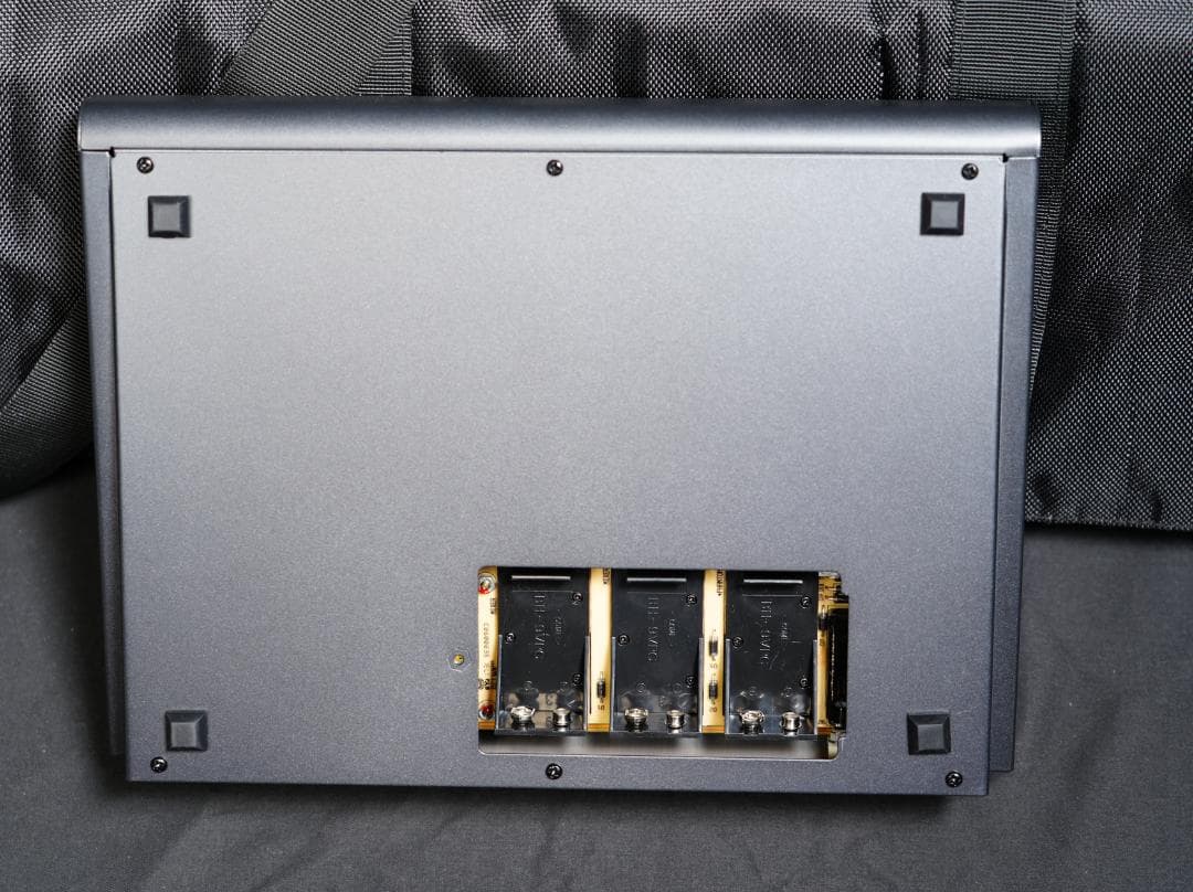 【値下げ】ベリンガー　XENYX1002Ｂ(電池駆動可能）