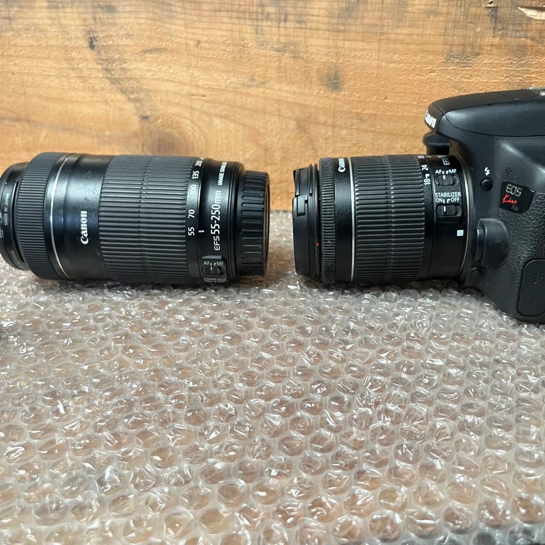 Canon EOS Kiss X8i 本体 + レンズ2本セット