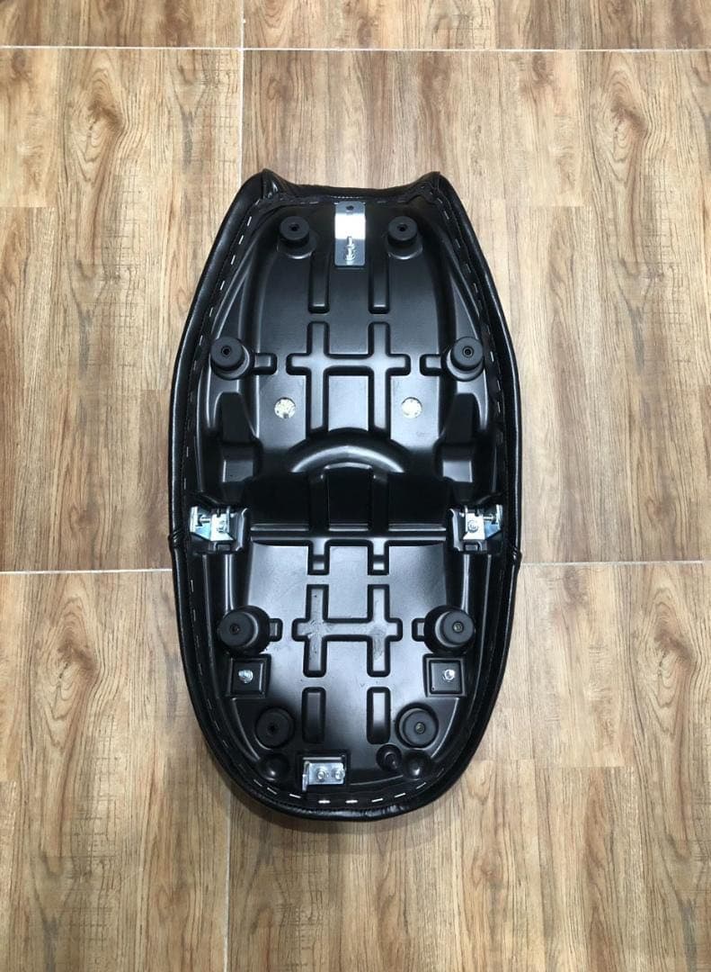 S*読様 セール中　z900rs　シート　Javimotor　TYPE3　新品