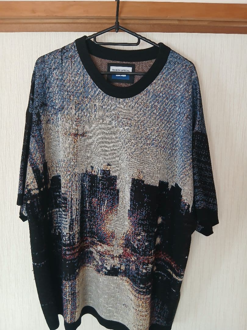 プライムオーバーコンテンポラリーアートショートスリーブクルーネックTシャツ