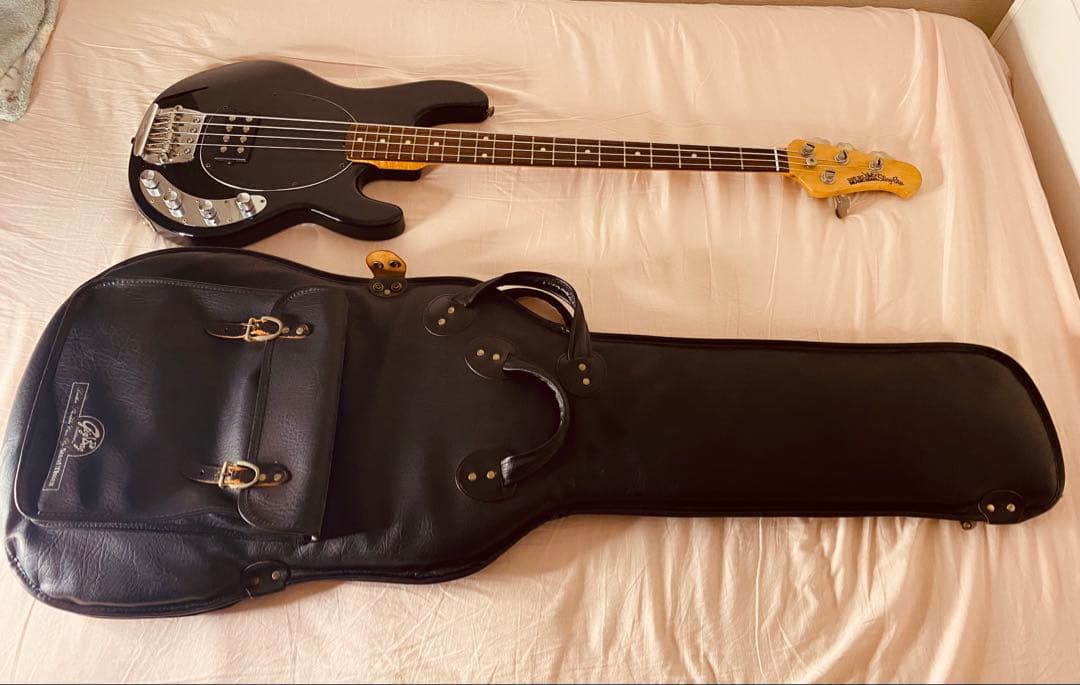 ベース MUSICMAN STINGRAY 1995