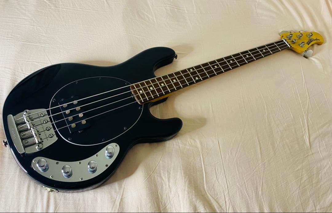 ベース MUSICMAN STINGRAY 1995