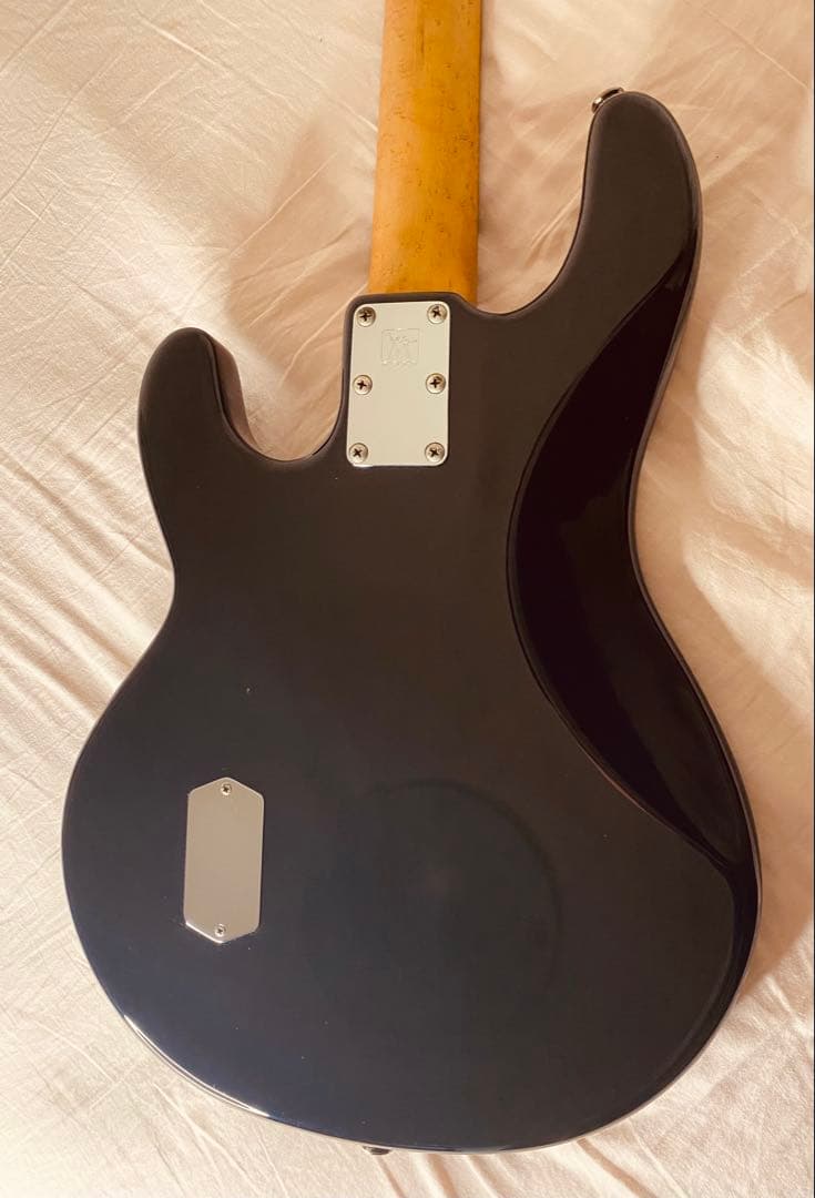 ベース MUSICMAN STINGRAY 1995