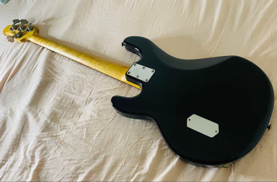 ベース MUSICMAN STINGRAY 1995