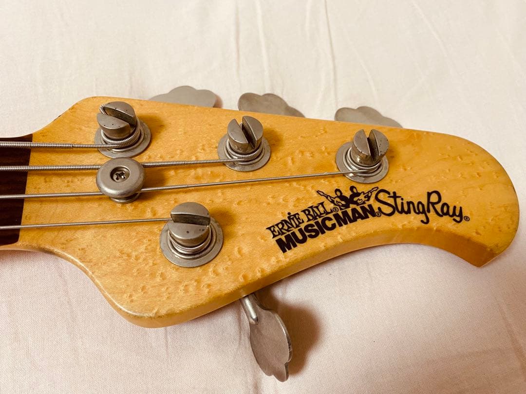 ベース MUSICMAN STINGRAY 1995