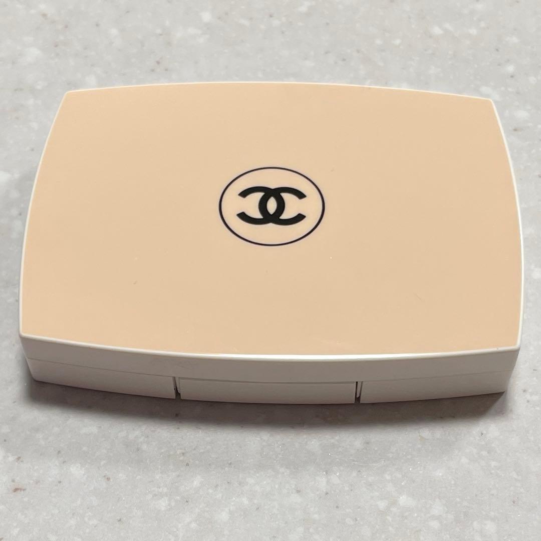 CHANEL ル ブラン ブライトニング コンパクト BD21