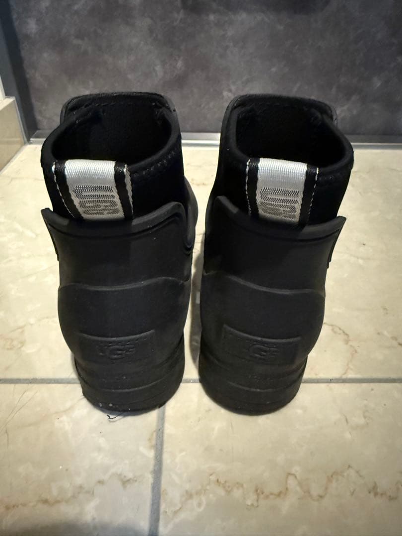 最終値下げ12/13UGG ブラック ショートレインブーツ