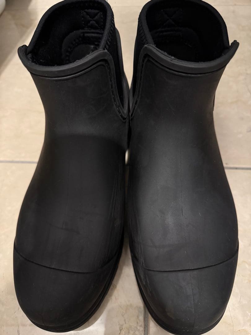 最終値下げ12/13UGG ブラック ショートレインブーツ