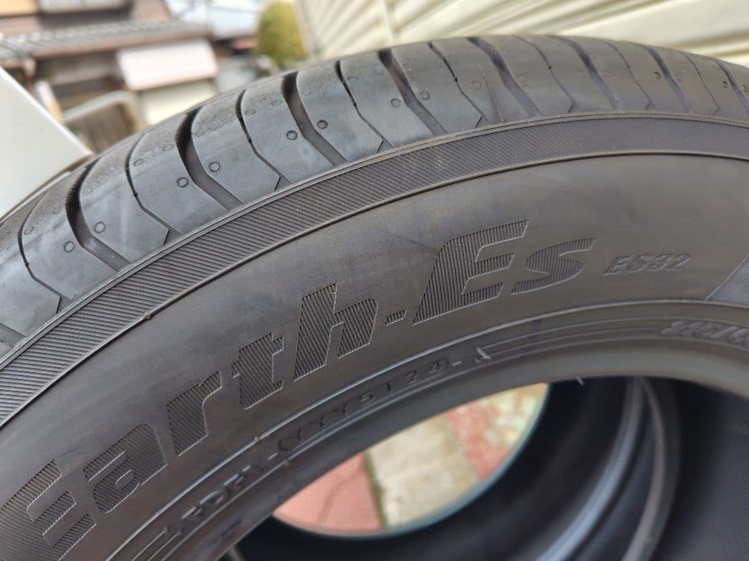 ヨコハマブルーアースES32 215/60R16 2024年製