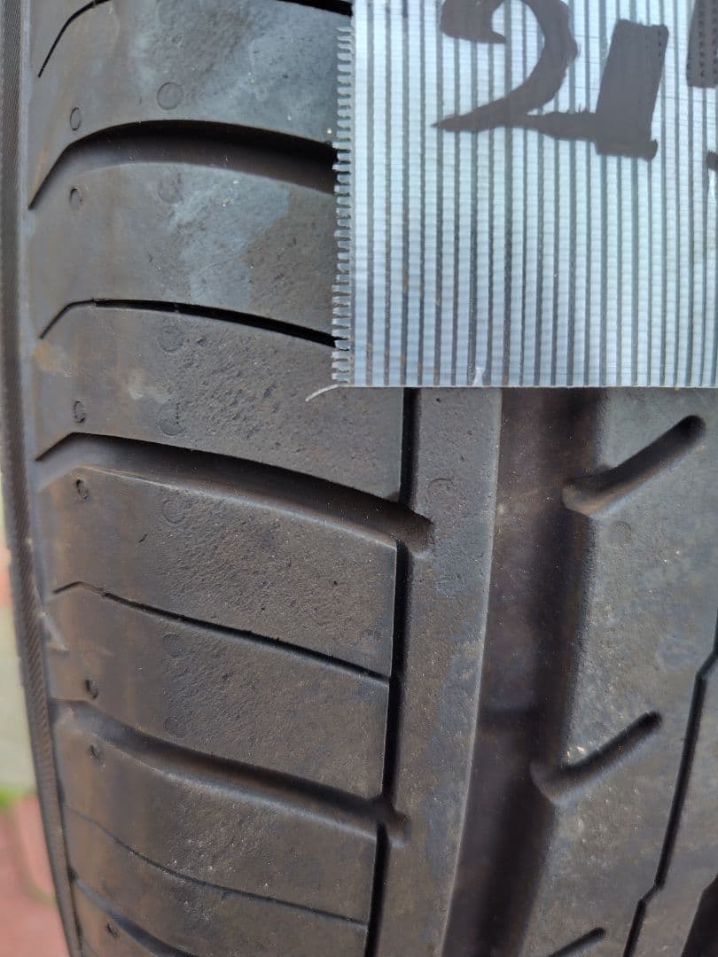 ヨコハマブルーアースES32 215/60R16 2024年製