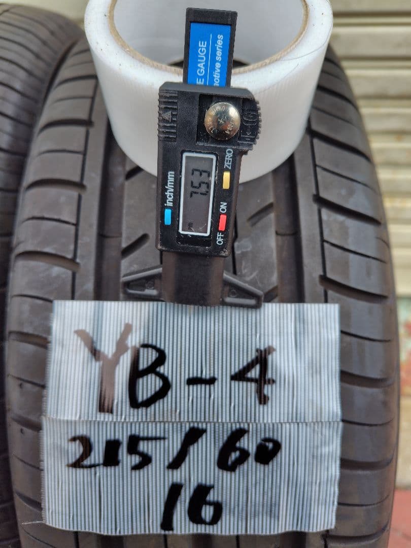 ヨコハマブルーアースES32 215/60R16 2024年製