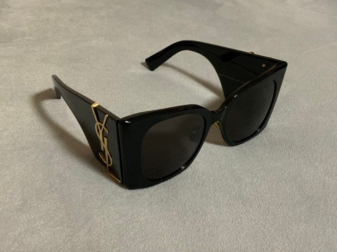小物 SAINT LAURENT Sunglasses