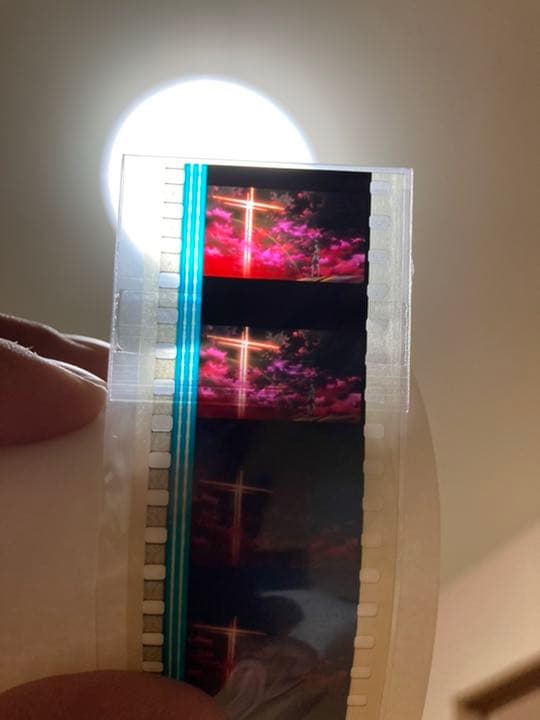 エヴァンゲリオン　序　破　に付いていた限定フィルム2枚です。マリ、ミサト、リツコ