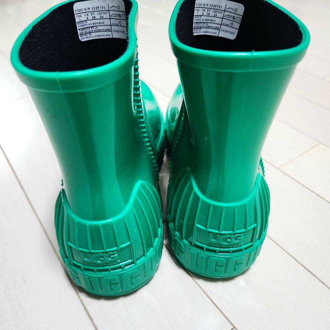 【新品】UGGレインブーツ　24センチ