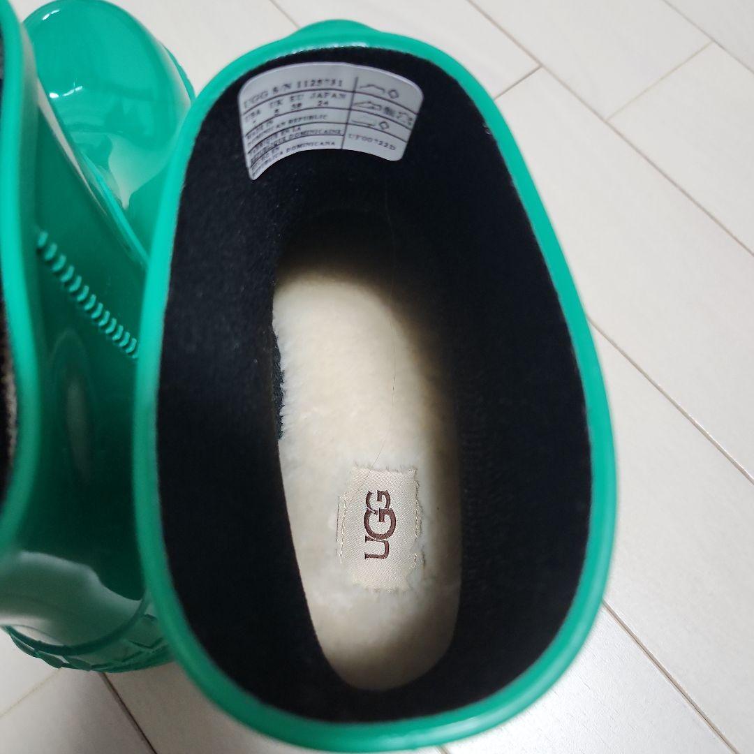 【新品】UGGレインブーツ　24センチ