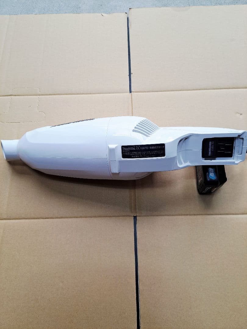 訳ありマキタクリーナー(ハンディ掃除機)CL108FD充電器バッテリー2個セット