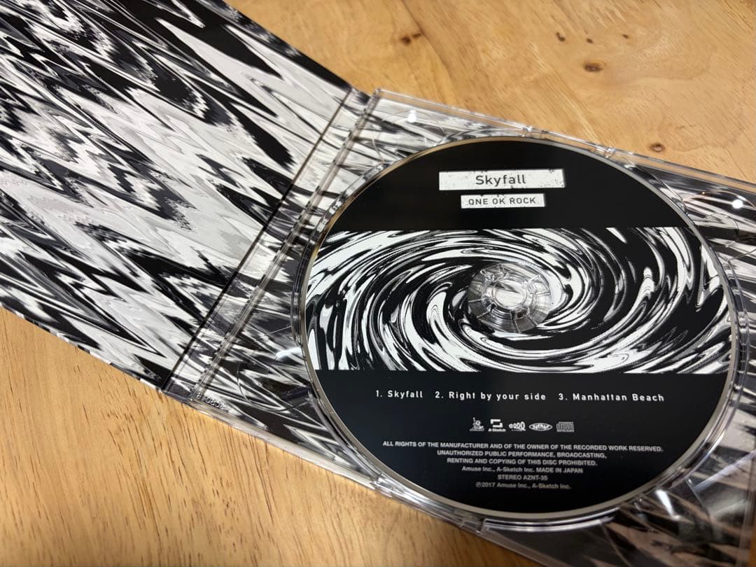ONE OK ROCK Skyfall 会場限定CD