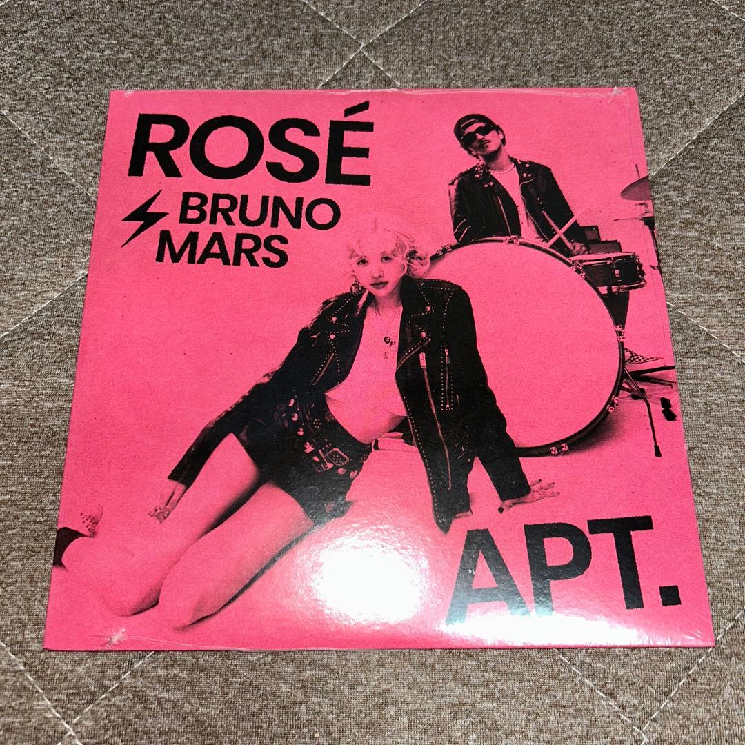 ROSÉ & Bruno Mars 限定ピンク7インチレコード APT.