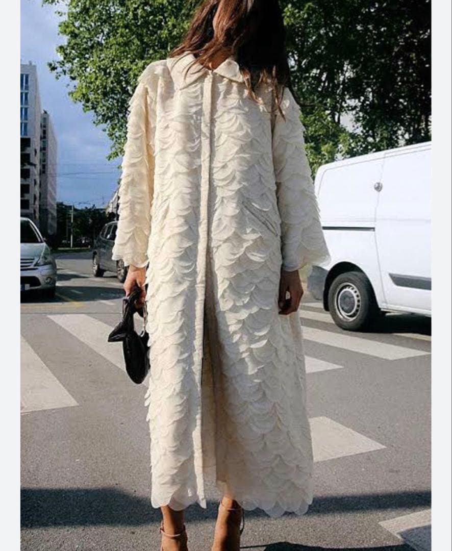 【未使用美品】ZARA コート　フリル　シースルー　アイボリー　お洒落　XL