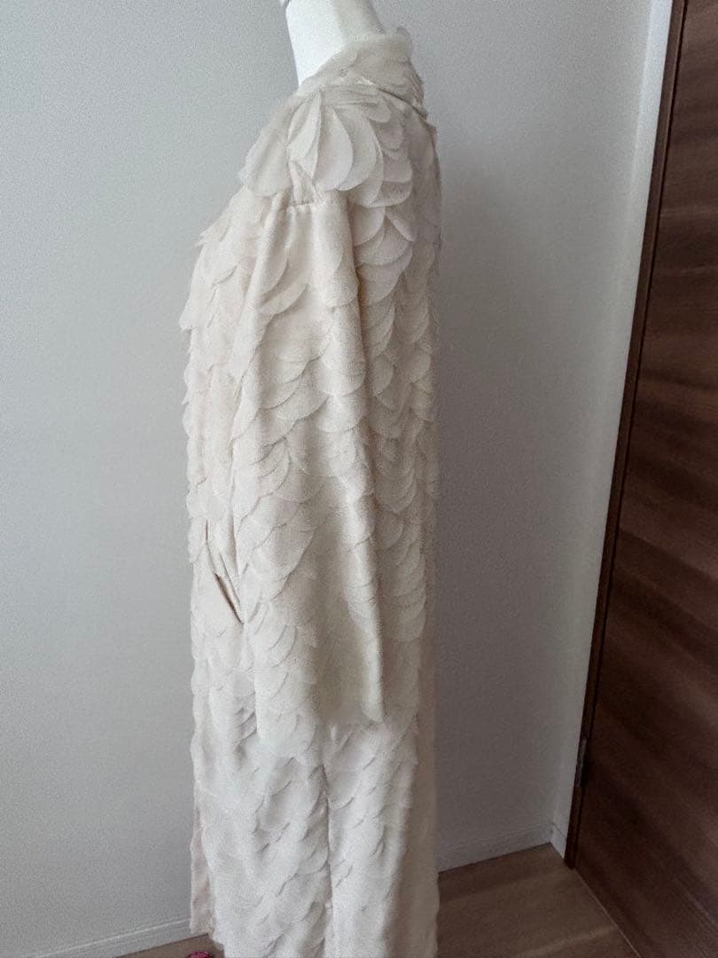 【未使用美品】ZARA コート　フリル　シースルー　アイボリー　お洒落　XL