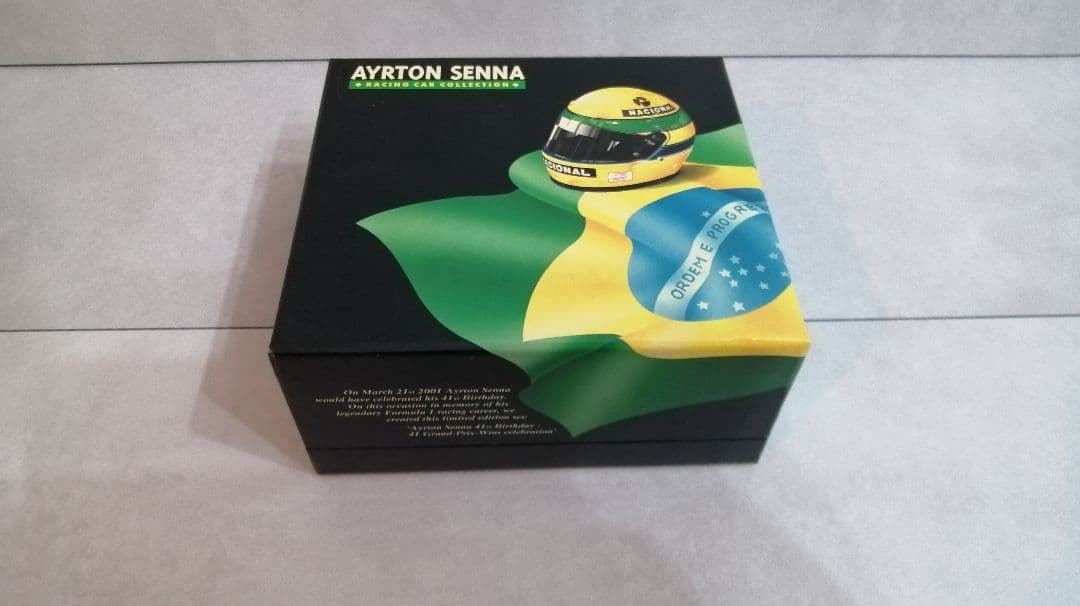 ミニカー McLaren MP4/8 Ayrton Senna 1/43
