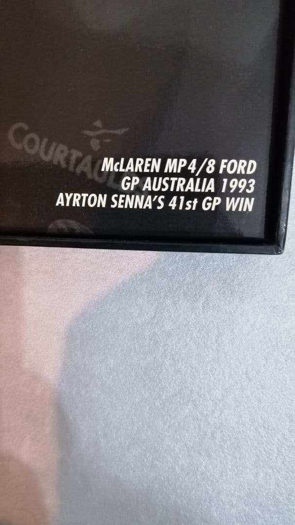 ミニカー McLaren MP4/8 Ayrton Senna 1/43