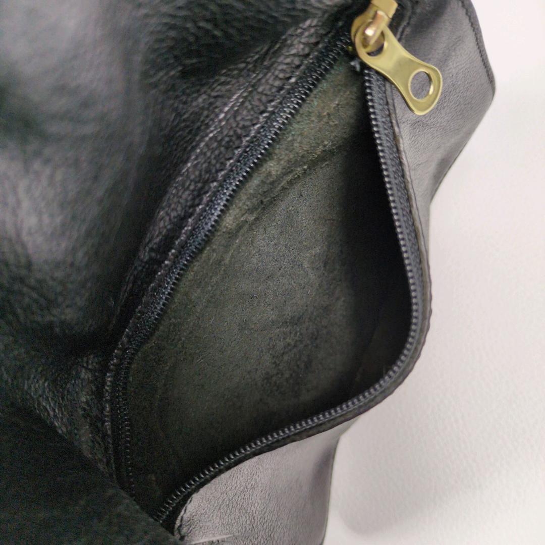 イルビゾンテ ボディバッグ ウエストポーチ ブラック 財布 ブラック レザー