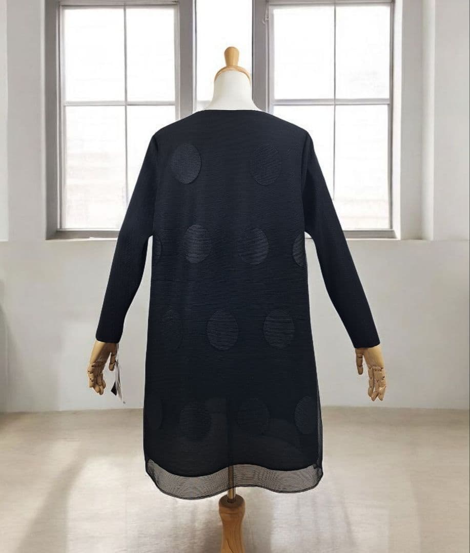 タグ付き T-PLEATS ビックドットプリーツチュニック