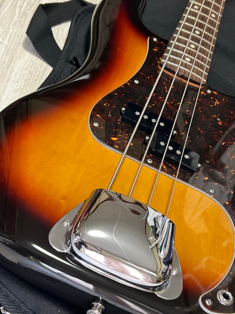 Fender HAMA OKAMOTO Precision Bass