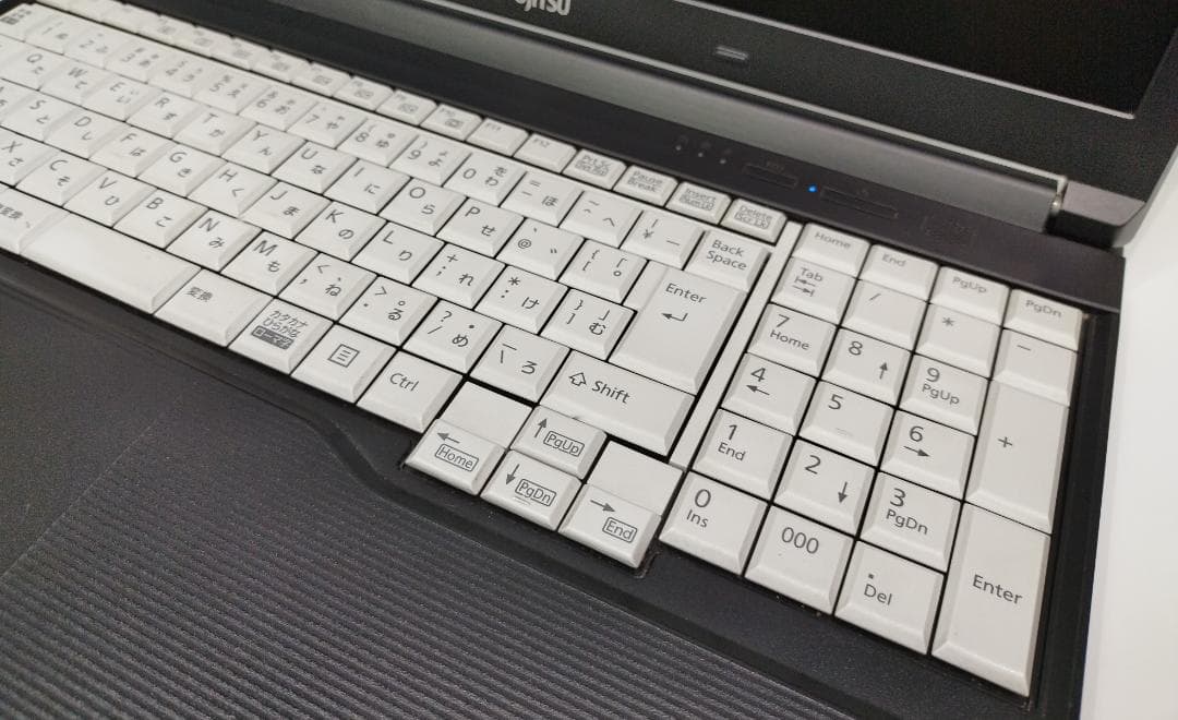 helpdesk A576/RX 6世代 I3 8GB 500GB DVD