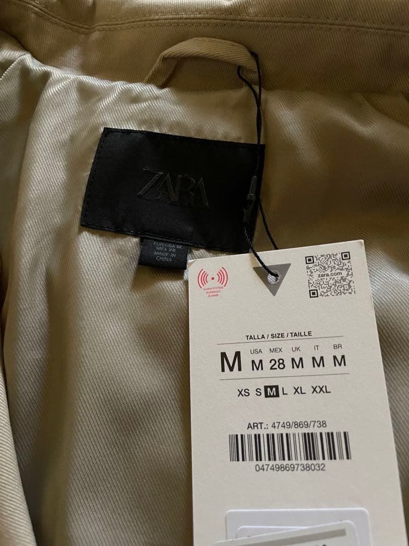 タグ付き新品★ZARAのショートバルーントレンチコート★Mサイズ★コムギ色