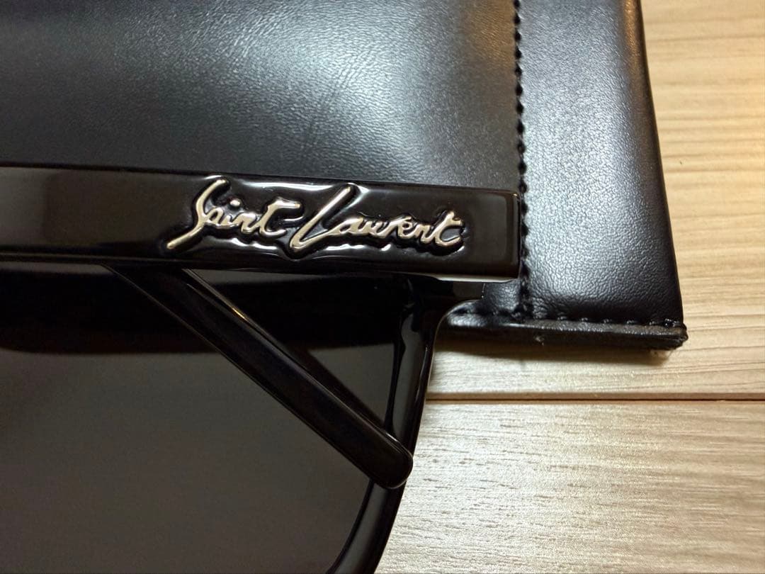 Saint Laurent paris ウェリントン サングラス ユニセックス