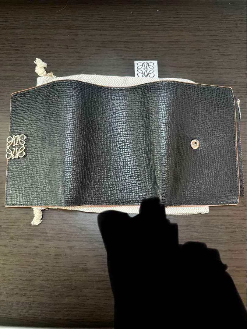 LOEWE 三つ折財布 黒 レザー