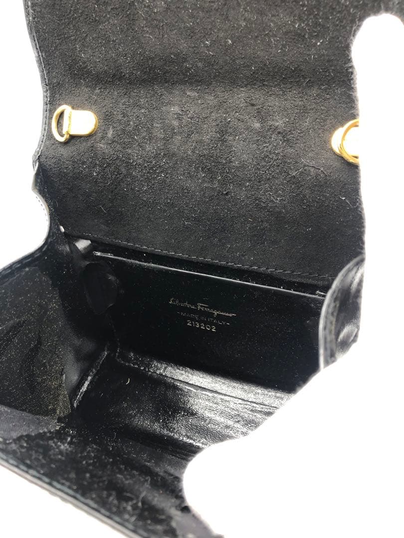 Ferragamo フェラガモ　リボン　ブラックレザー 名刺入れ　ゴールド金具