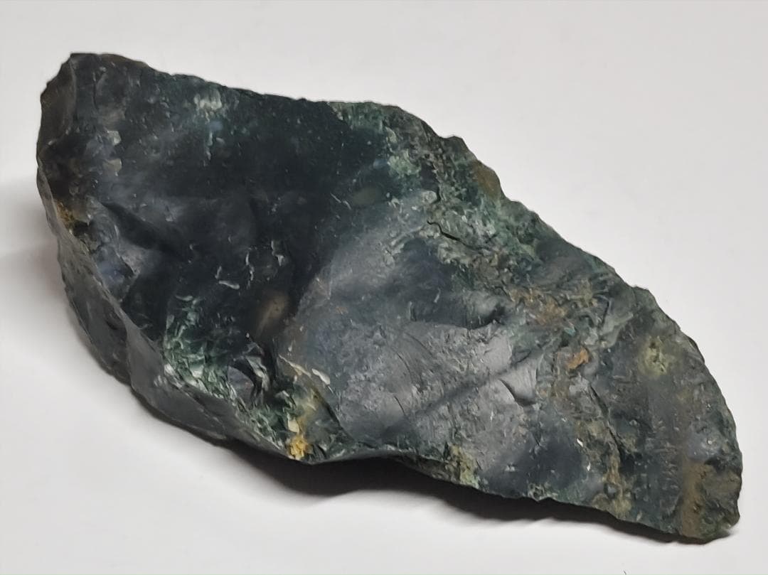 M-81 出雲石 136g 碧玉 瑪瑙 原石 鑑賞石 自然石 誕生石 鉱石 鉱物