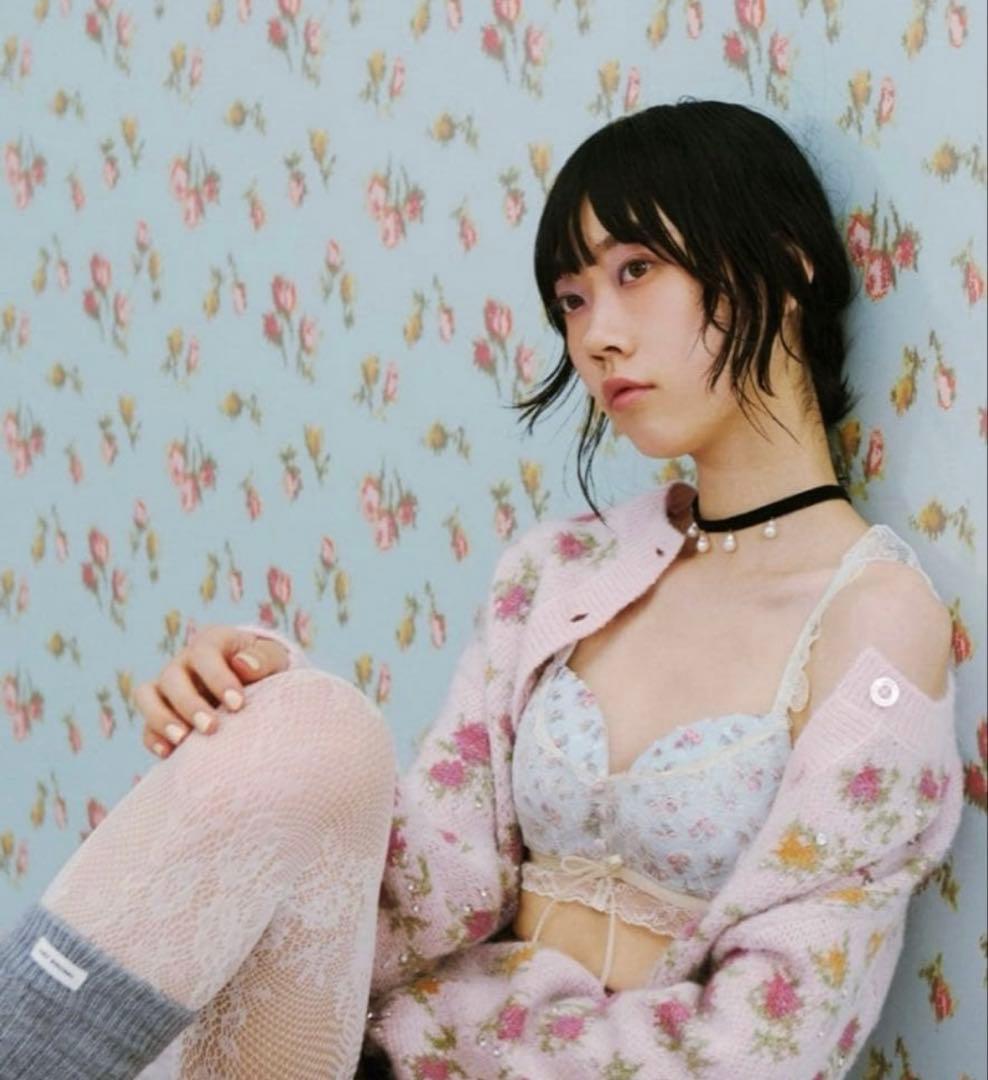 lilybrown アナスイコラボフラワーモチーフカーディガン　ブラック