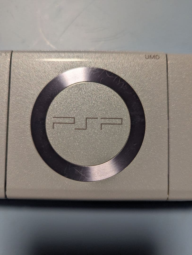 PSPとソフト12本セット