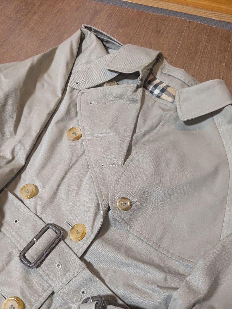 BURBERRYベージュ トレンチコート ベルト付き