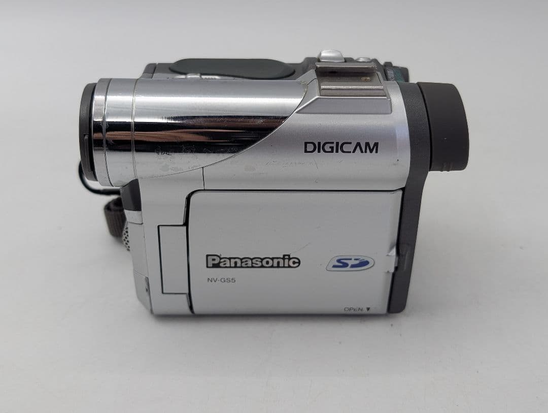 Panasonic miniDV テープ ビデオカメラ NV-GS5