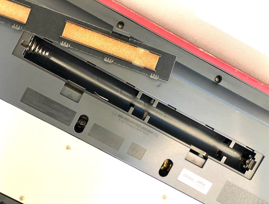 た*う様 美品！動作確認済み CASIO 電子キーボード CTK-660L 譜面