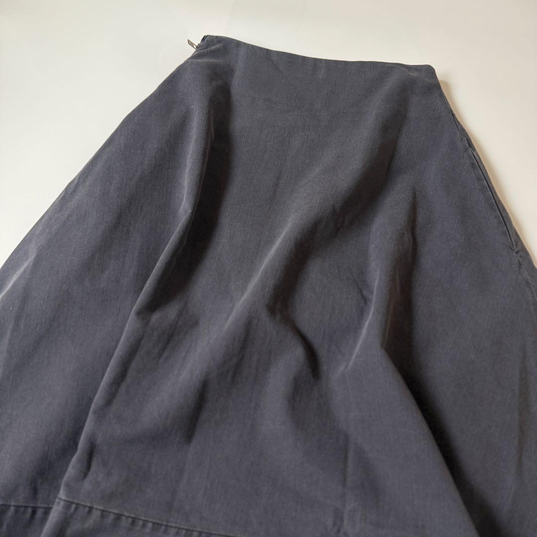 MADISONBLUE ミモレバックサテンスカート　ダークグレー　00