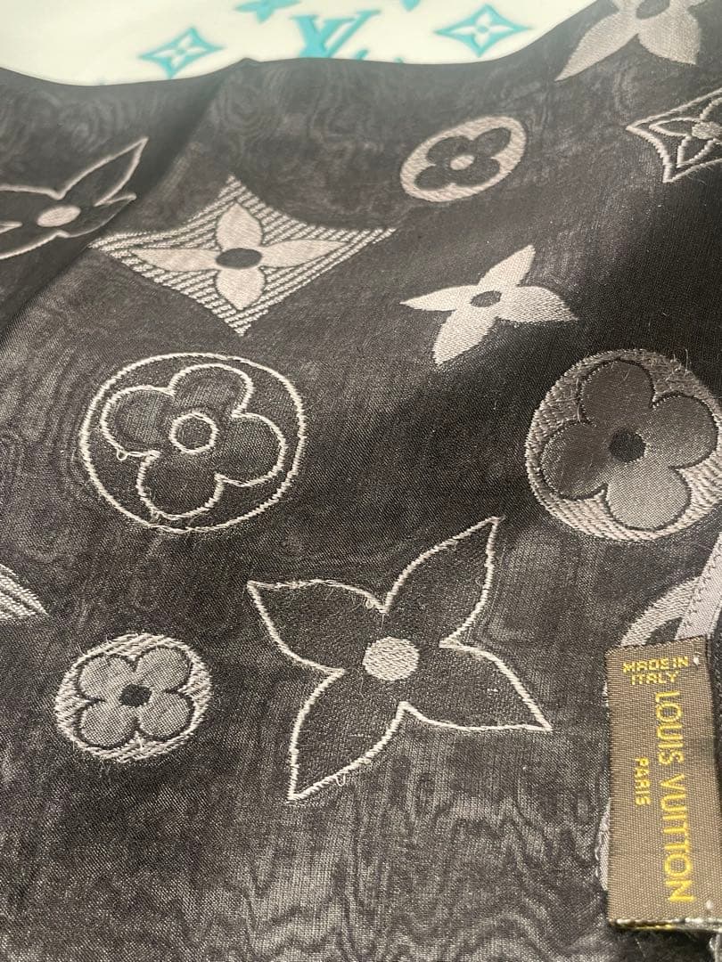 【新品未使用】LouisVuitton ブラック シルク混合ストール モノグラム