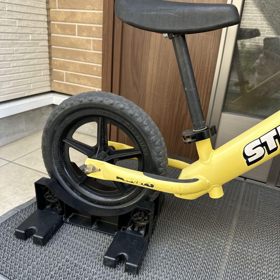 STRIDER ストライダー スポーツ　グリーン　12インチ バイク　スタンド付