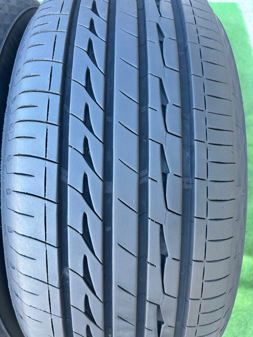 225/55 R16 BRIDGESTONE REGNO ラジアルタイヤ