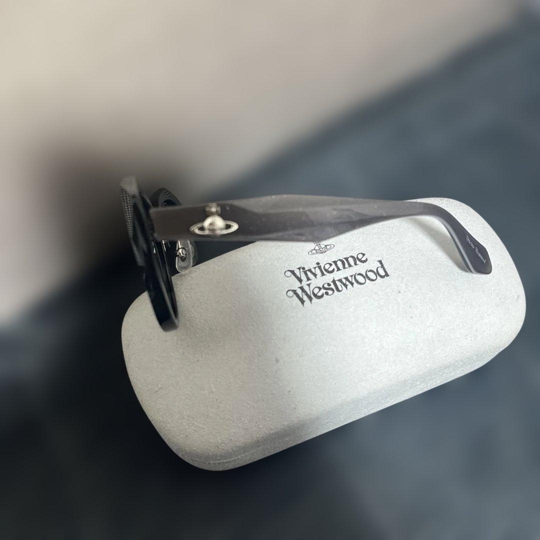 Vivienne Westwood ブラックキャットアイサングラス ケースあり