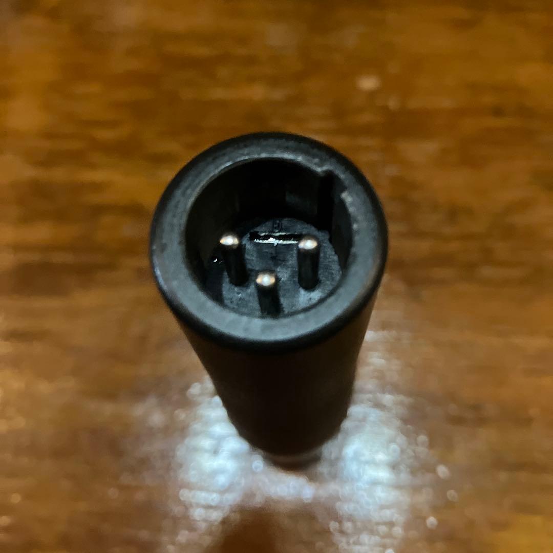 美品！SHURE SM57 ダイナミックマイク ※マイクケーブル1本サービス！