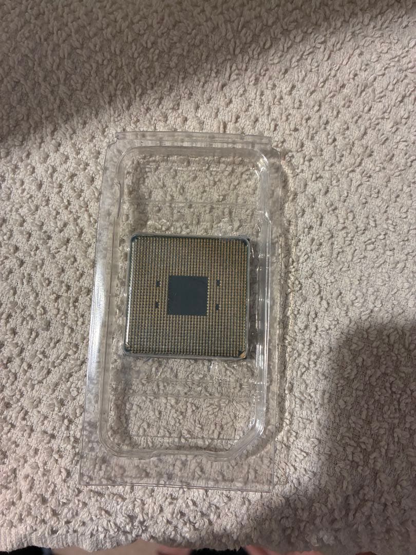 AMD Ryzen 7 5700X3D CPU 本体
