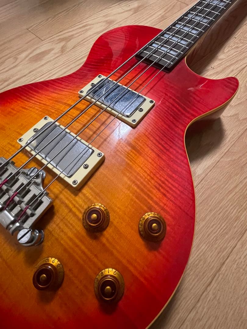 Epiphone Les Paul ベース サンバースト