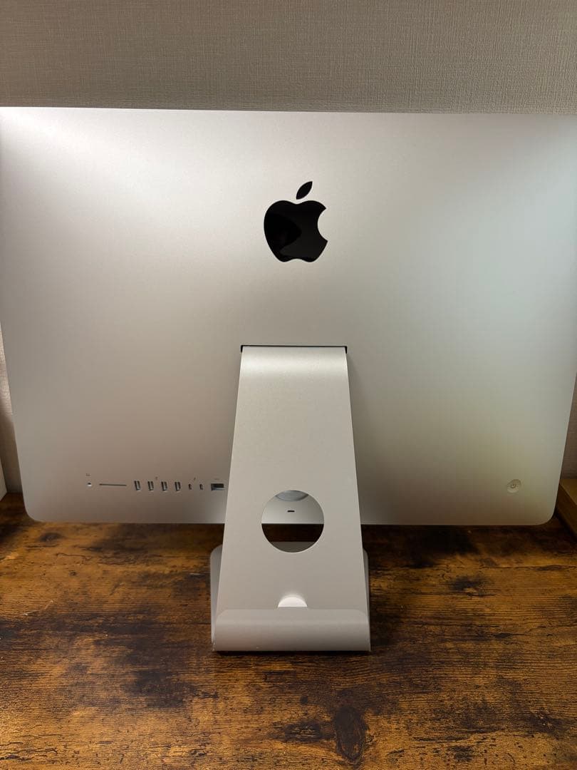 Macデスクトップ iMac 21.5 4K Core i3 / 16GB / 512GB SSD