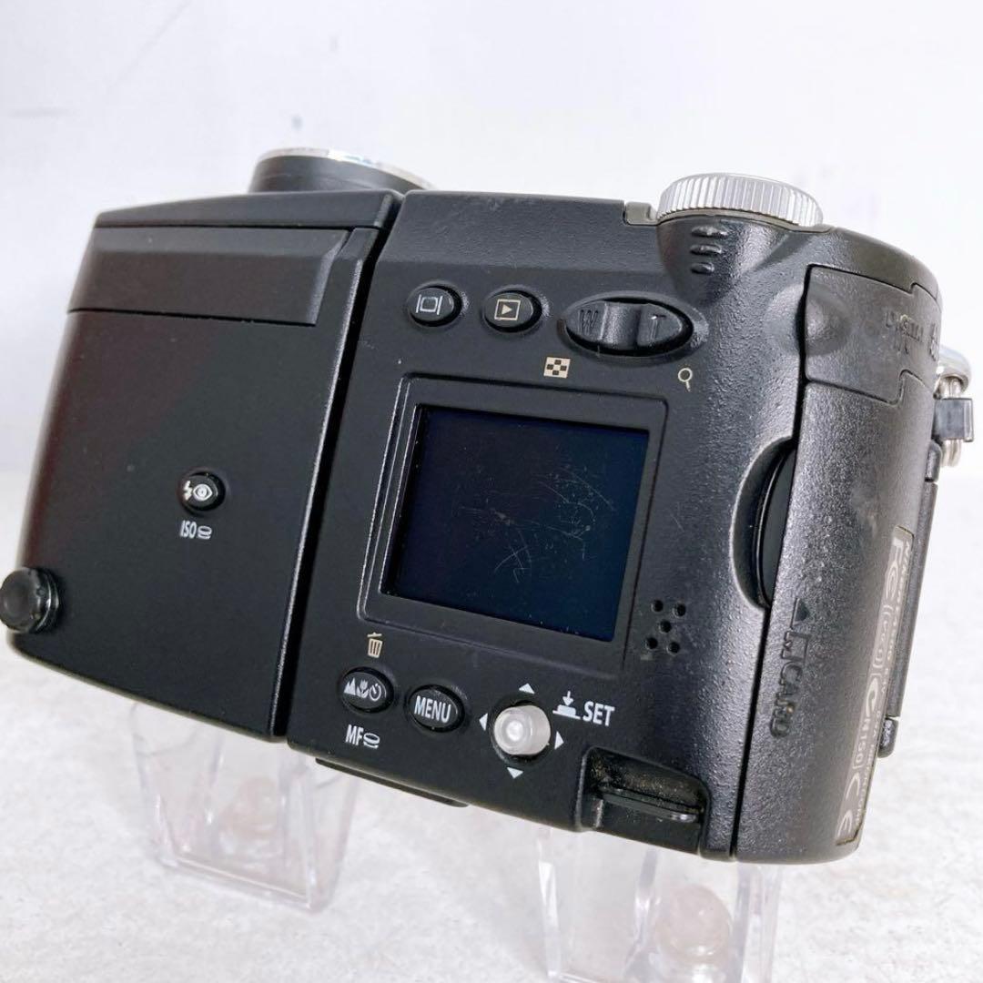 Nikon コンパクトデジタルカメラ ブラック　自撮り